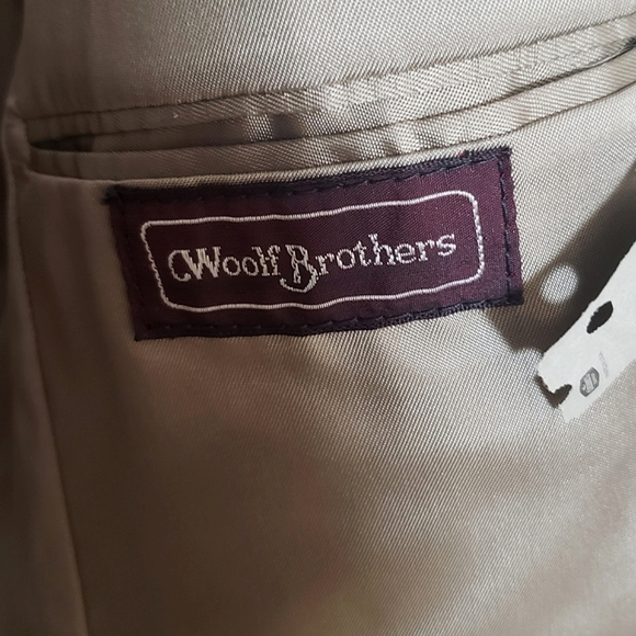 Elegant Stylish Vibrant Purple 100% Camel Hair Coat by Woolf Brothers - Picture 12 of 13